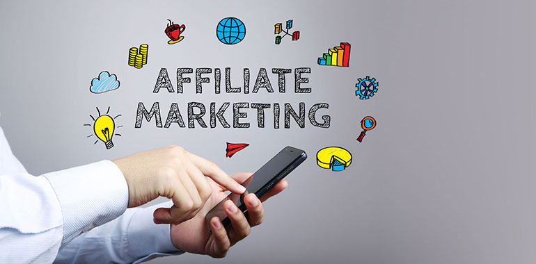 This image shows three affiliates speaking about the brand and promoting it to others