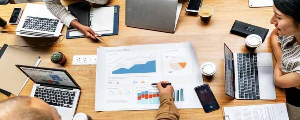 showing people discussing offline marketing activities