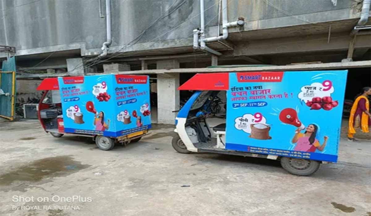 Types of advertising of e rickshaw in India
