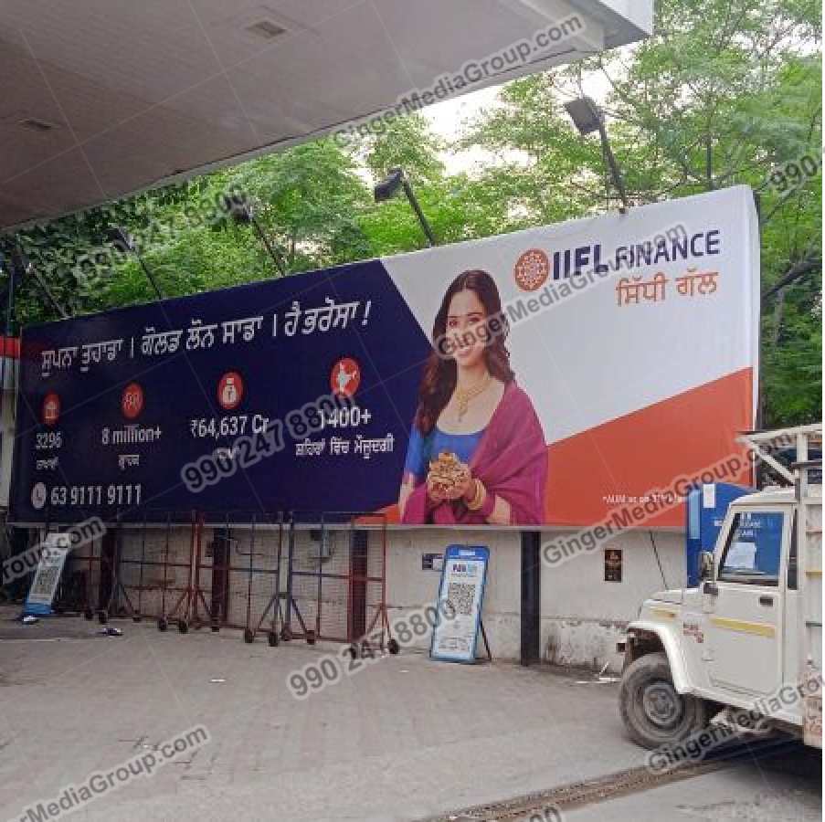 Top colors used in Auto rickshaw advertising