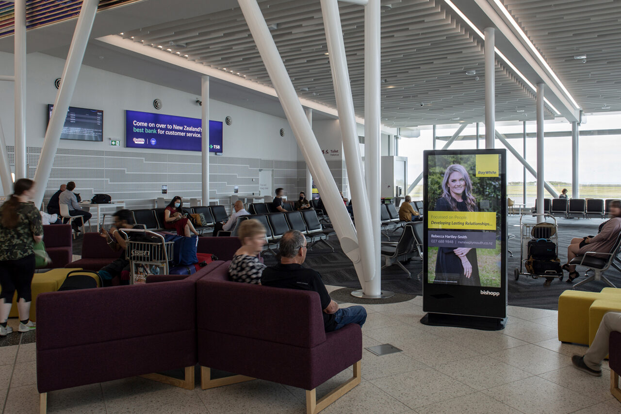 Top colors used in Auto rickshaw advertising